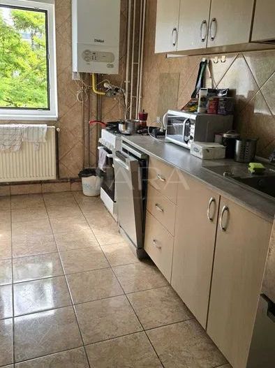 Apartament cu 4 camere, în zona BRD Mărăști – aproape de Centru. - Poză 1