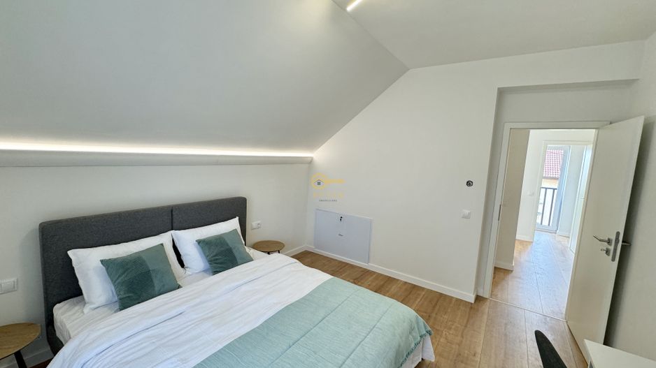 Casa noua, mobilata si utilata- Panorama catre munti- Teren 714mp - Poză 10