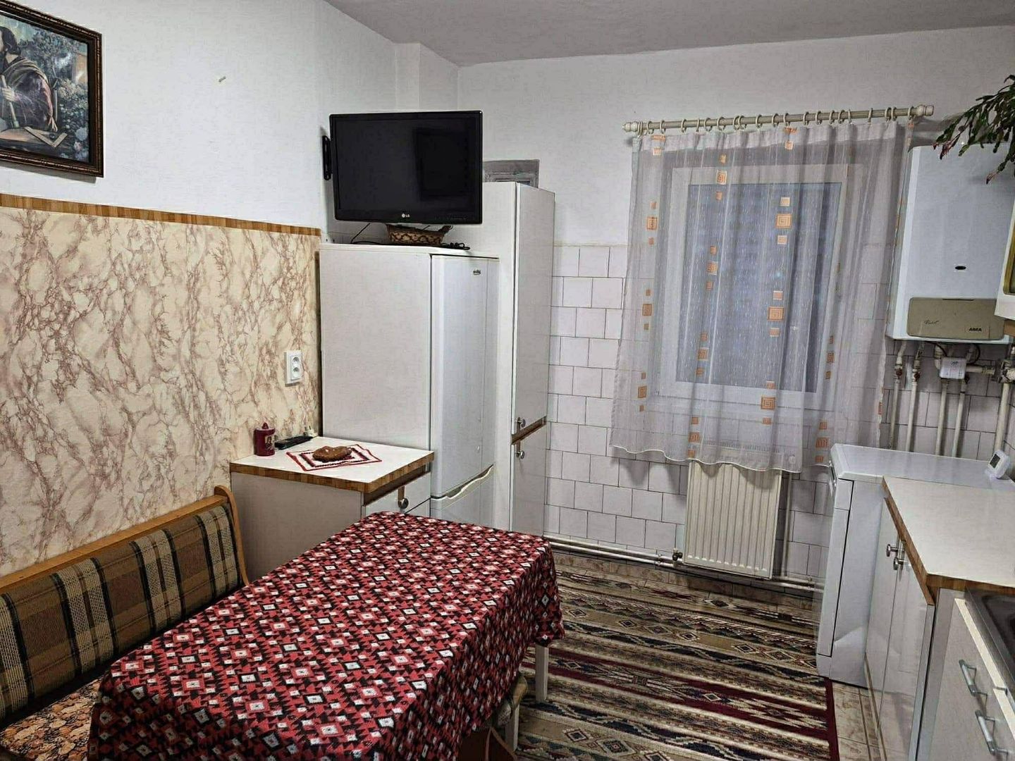 Apartament 2 camere+pivnita, decomandat, Strada Nicolae Iorga. - Poză 5