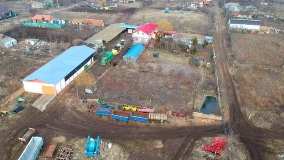 Vanzare ferma agricola Negru Voda - Constanta cu 240 hectare teren si utilaje - Poză 29
