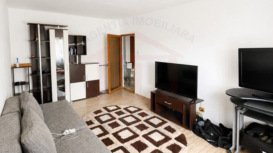 78000 euro, 2 camere decomandat , Micro 21 etaj 1, mobilat si utilat - Poză 1