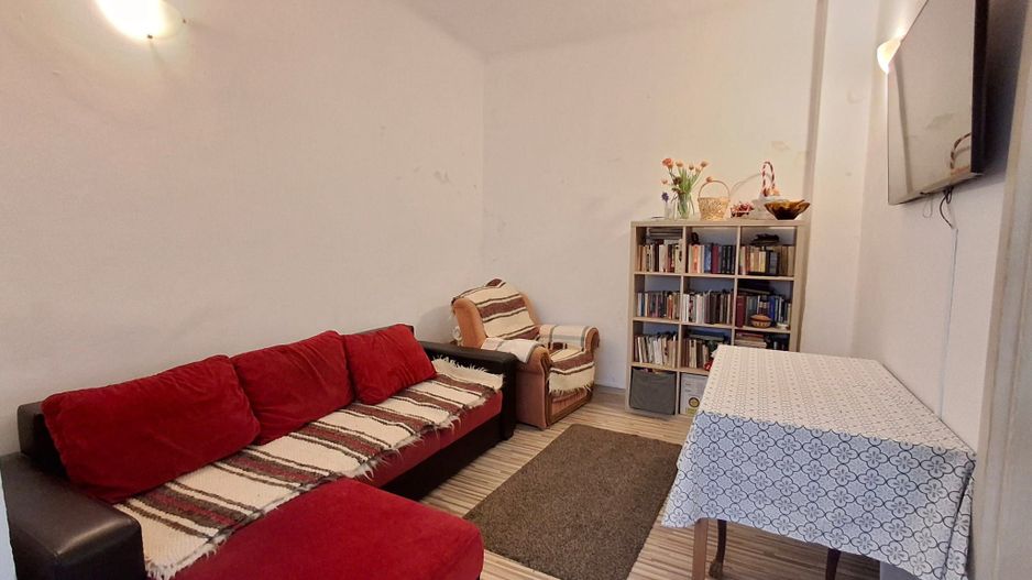 Casa de vanzare 3 camere Zona  Timpuri Noi - Poză 1