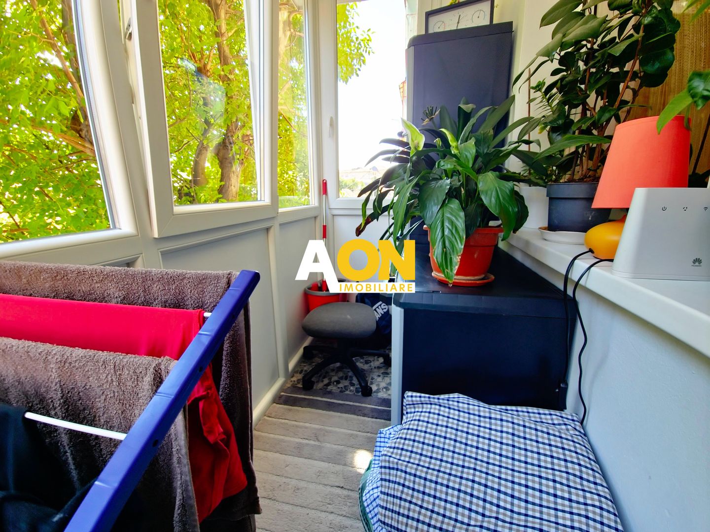Apartament 3 camere, etaj 1, mobilat, utilat, zona Scolii M. Eminescu - Poză 2