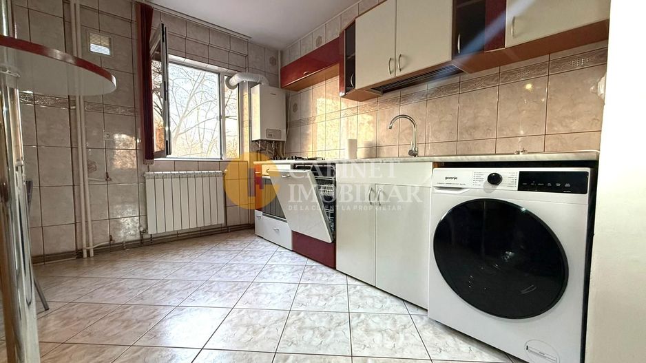 3 Camere - Etaj 1 - Rond Podu Ros - Poză 2