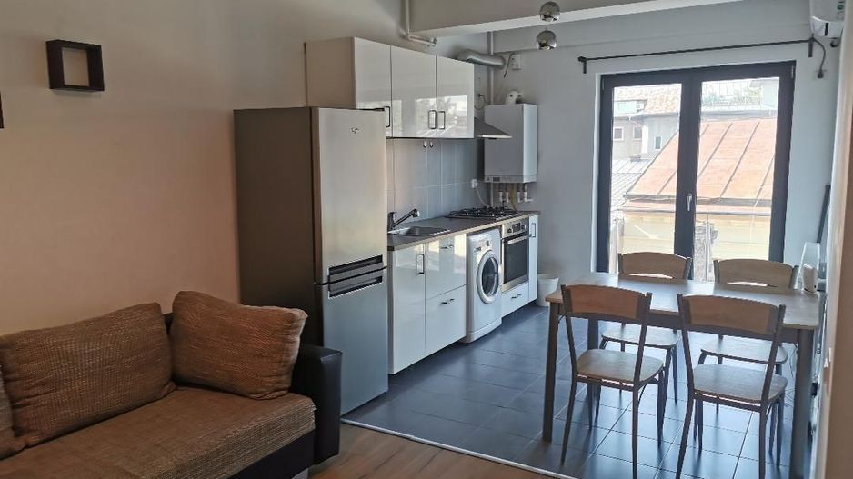 Inchiriere ap. 2 camere in Traian Central Apartments, posibilitate parcare - Poză 1