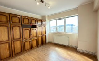 Apartament 3 camere MV1, Etaj IV / Str. Narcisei Nr.9 / Carei - Poză 10