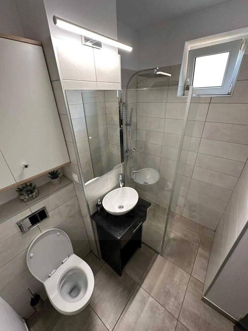 Apartament modern cu 2 camere etajul 1 balcon 6mp în cartieru Ștrand I - Poză 7