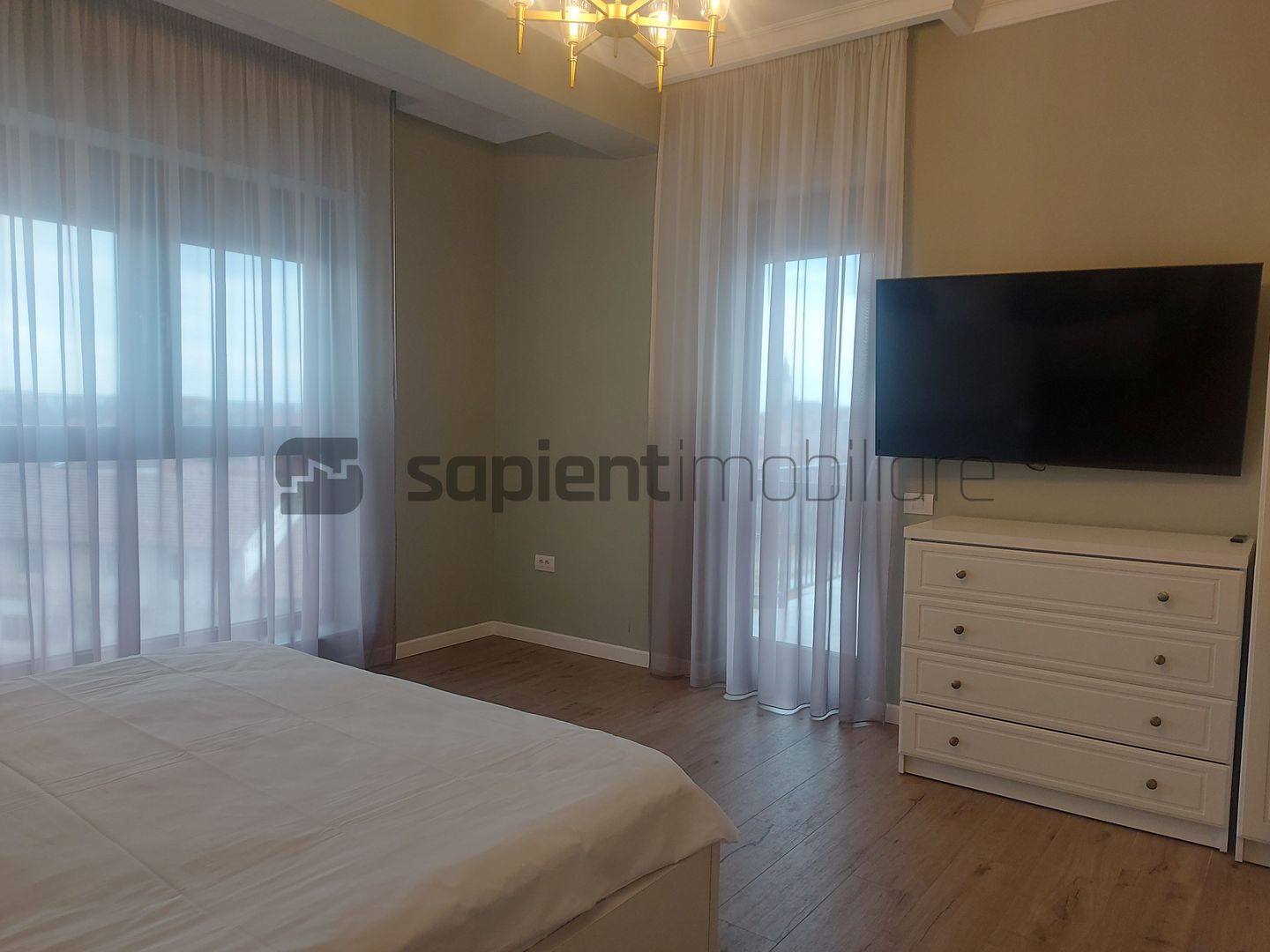Ap.cu 3 camere lux, ultracentral - Poză 8