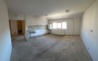 Apartament 4 camere – 70 mp utili + pod 30 mp – Etaj 5 – Preț 48.000 € - Poză 4