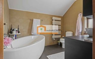 Langa Padurea Corbeanca, P+M, teren 780mp, terasa 35mp, mobilata&utilata - Poză 12