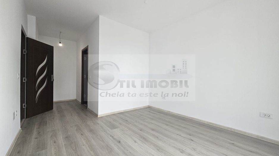 Apartament spațios 4 camere, 2 băi, balcon generos –Pacurari - Poză 8