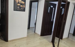 Apartament renovat 3 camere Dec 72 mp Dacia 131999 euro - Poză 11