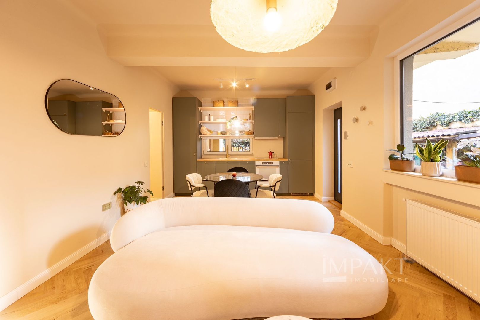 Apartament superb cu 2 camere de vanzare in zona ultracentrala! - Poză 9