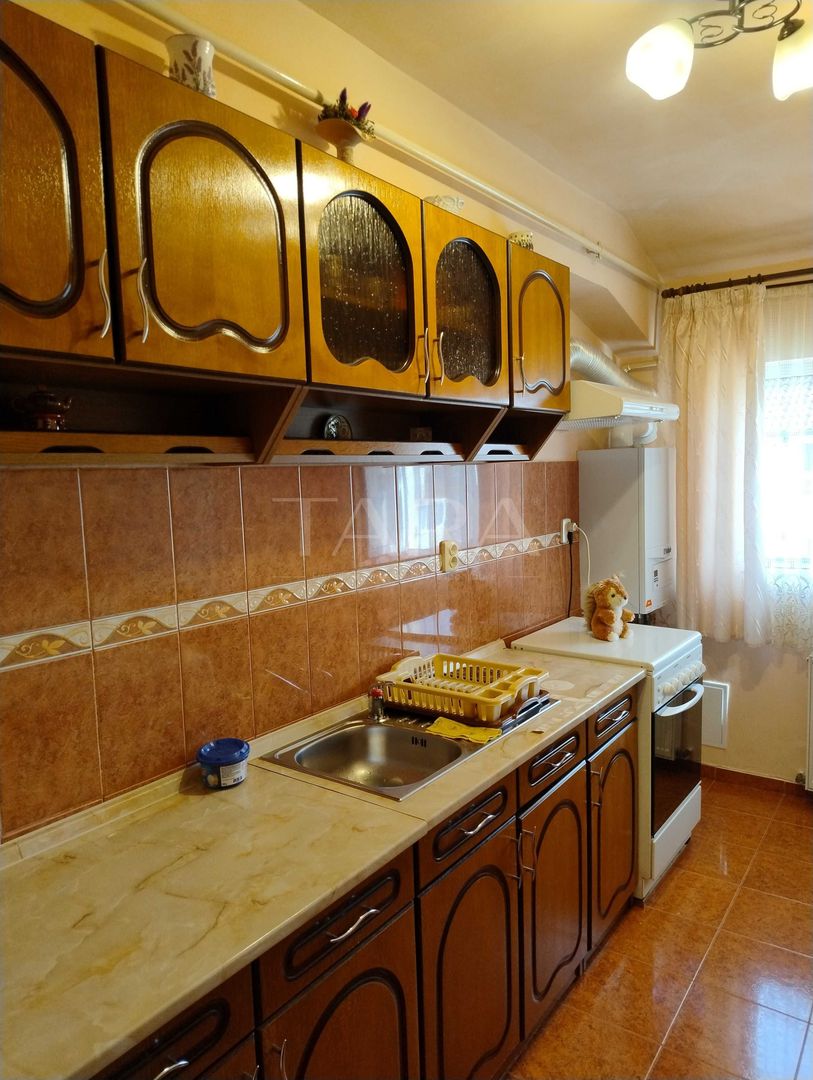 2 camere decomandate, ideal locuință sau investiție, zona Florilor. - Poză 1