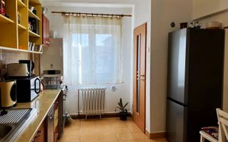 Apartament 3 camere spațios, ultracentral, etaj 4, mobilat și utilat - Poză 8