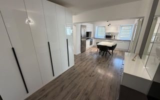 3 Decomandate-Etaj 2-Centrala termica-83mp-Mobilat-Utilat-Liber - Poză 9