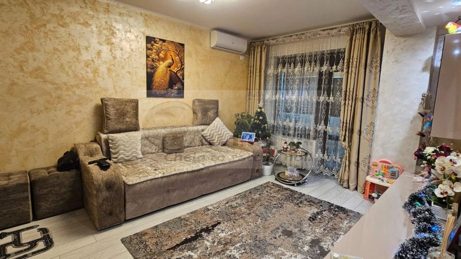 Apartament de vanzare 2 camere decomandat bloc nou Valea Lupului - Poză 2