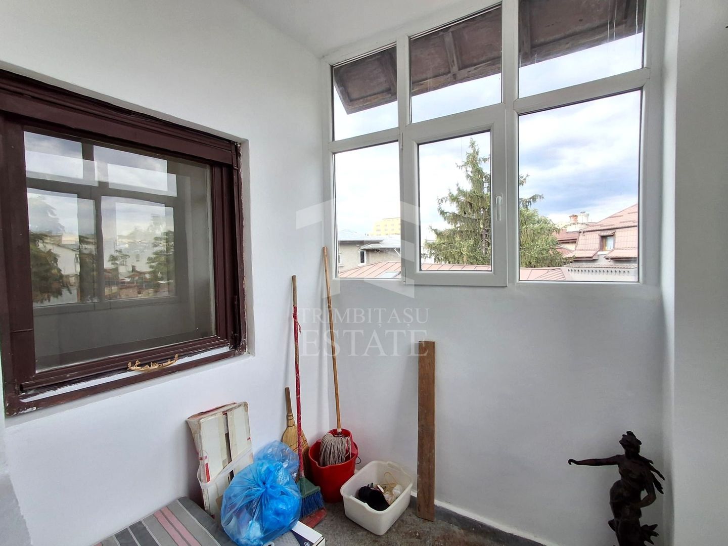 Apartament 2 camere de vânzare – zonă centrală, București - Poză 17