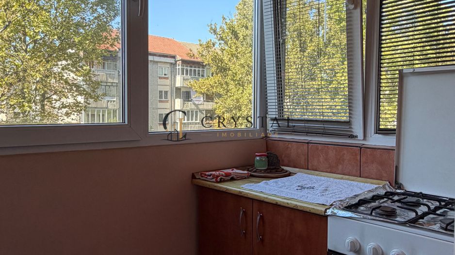 Închiriez apartament cu 3 camere Oradea - Poză 13