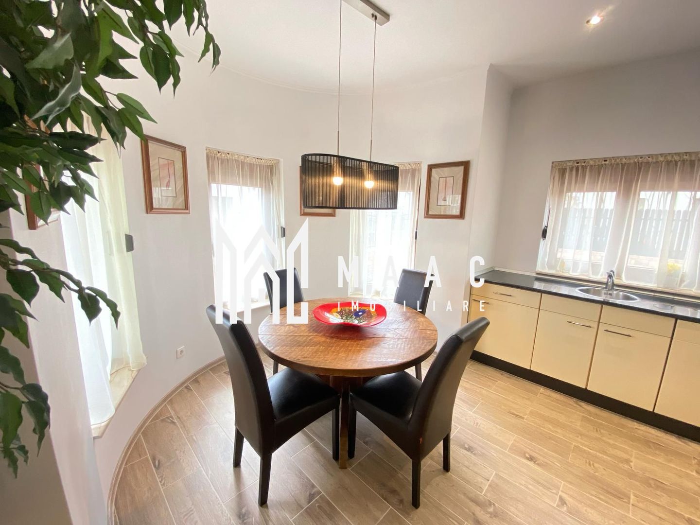 Casă Individuală I Curte Generoasă I Selimbar - Poză 6