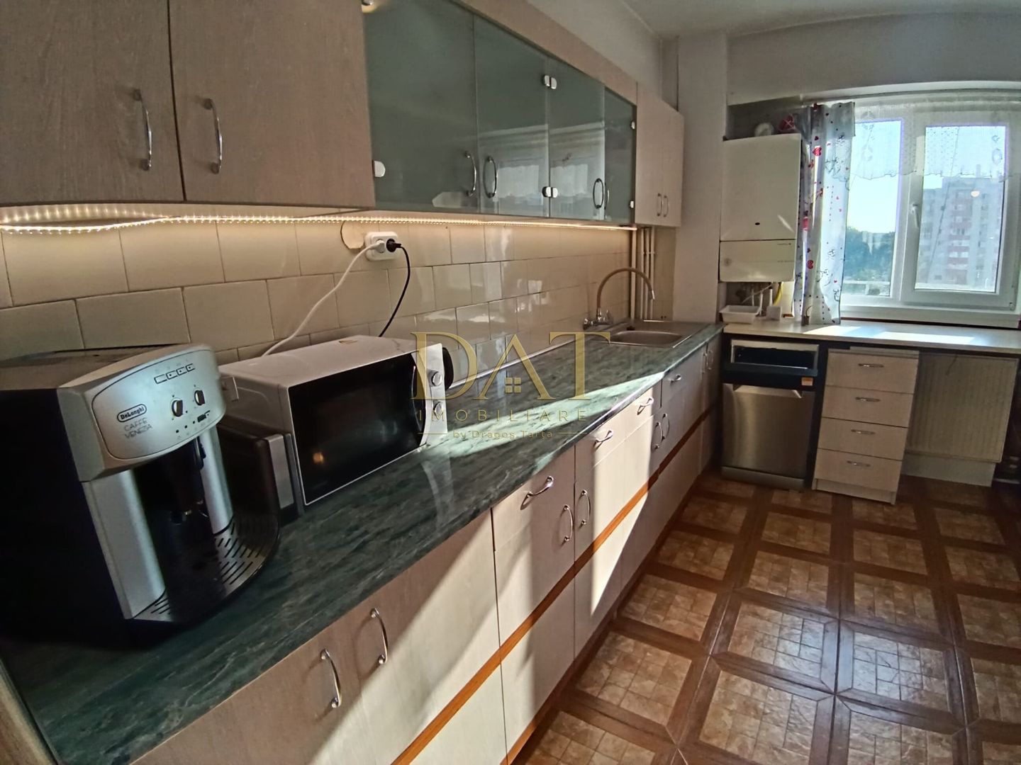 Apartament 4 camere | 90 mp | 3 balcoane | 2 parcări Piața Cipariu - Poză 12