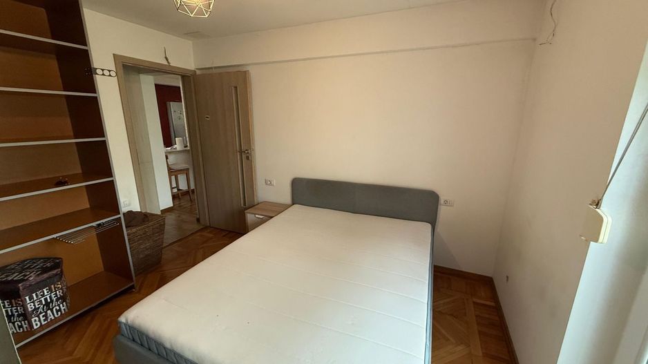 Apartament 4 camere decomandat, metrou 3 min, etaj 4/4, zonă liniștită Titan - Poză 4