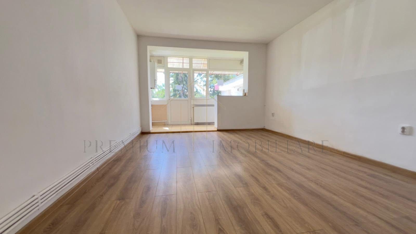 Garsonieră de vânzare – Zona centrală, Onești - Poză 1