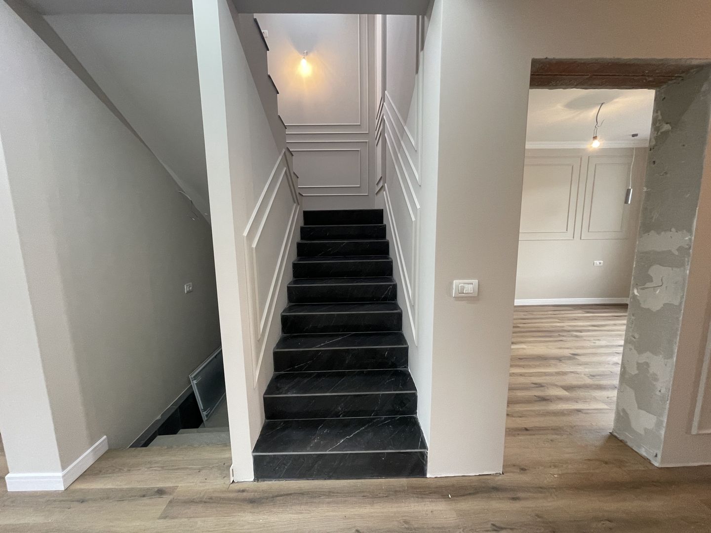 Proprietate premium,finisaje moderne,zona linistita-Ronat - Poză 12