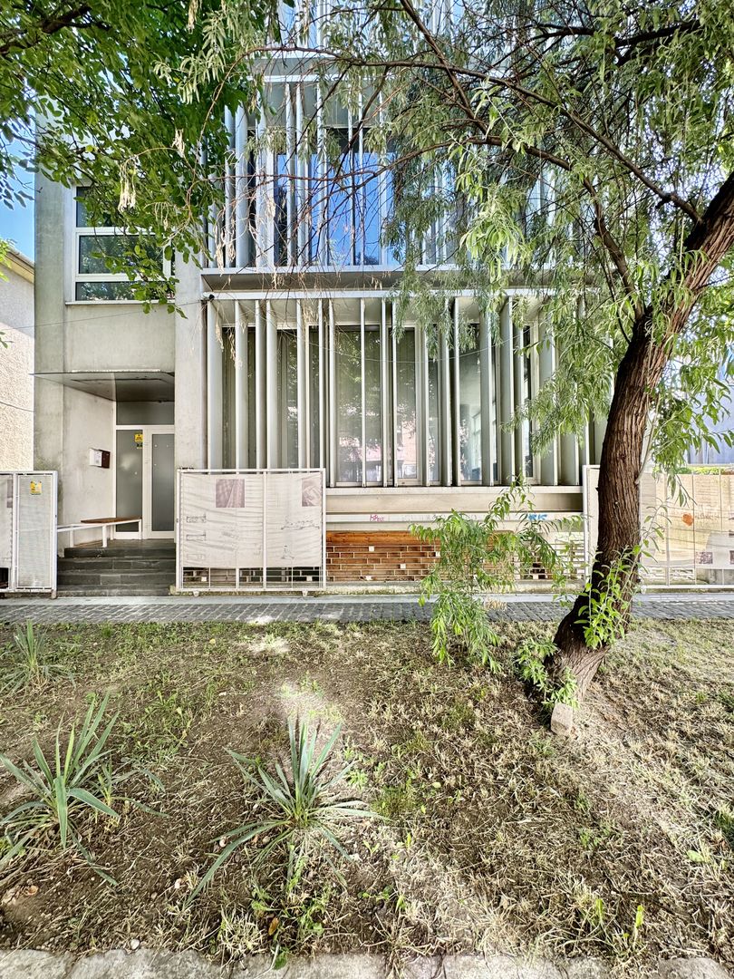 Clădire de birouri în zona Centrală - Poză 34