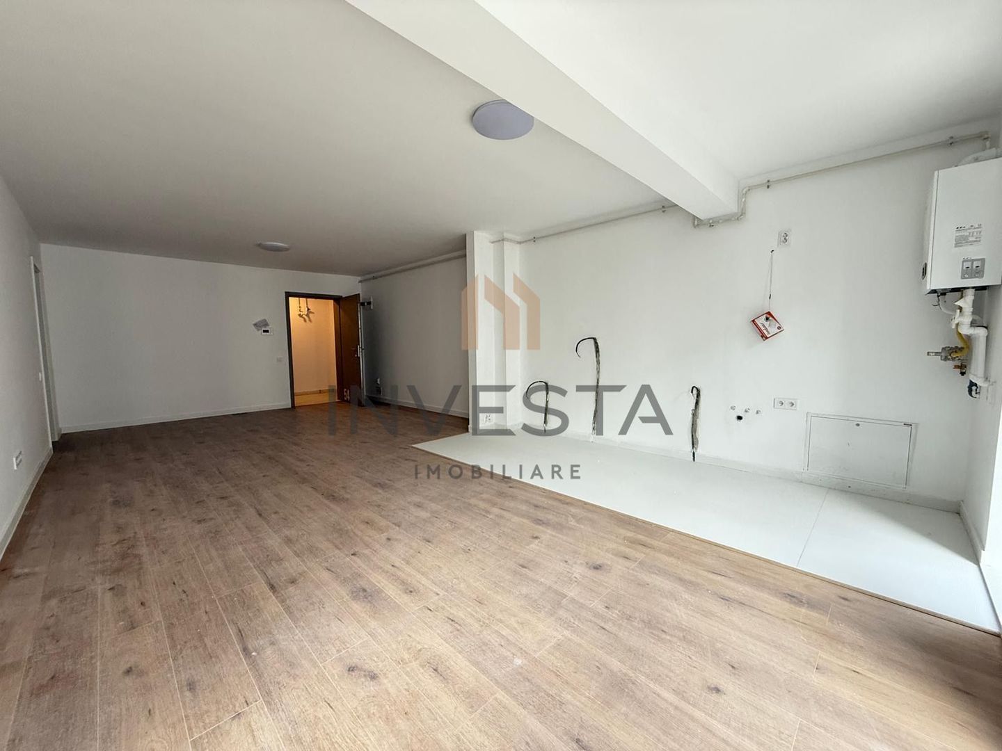 Apartament finisat! Cu extras CF! La intrare in Baza Sportiva! - Poză 2