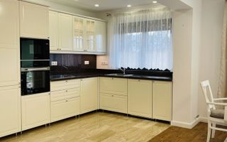 2 camere Premium I Vedere Panoramica I 82 mp - Poză 3