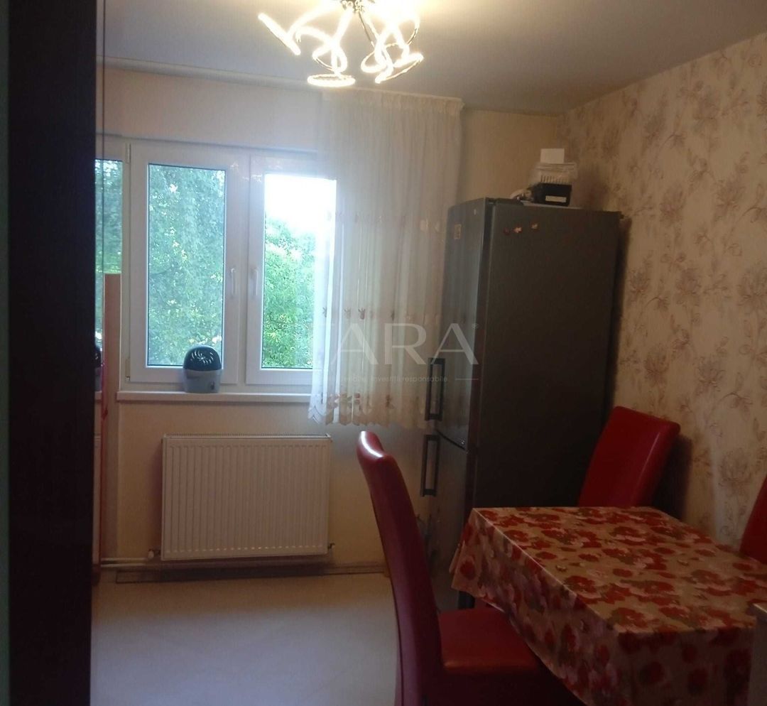 Apartament decomandat cu 3 camere, beci inclus. - Poză 2