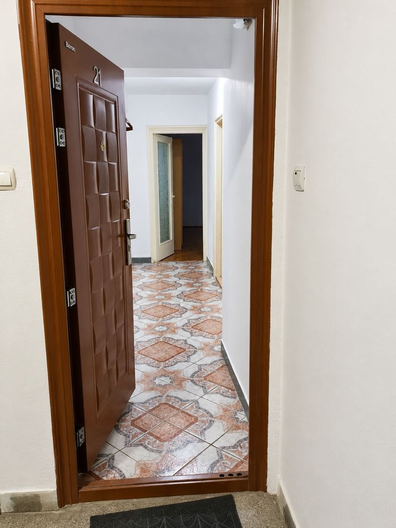 Bălcescu – Victor Babeș | 2 camere | Centrală proprie | Climă | Etaj 3 - Poză 3