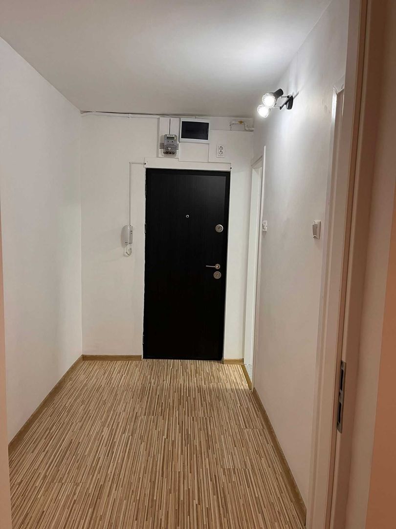 Inchiriere garsoniera stradala ideala pt firma/birouri - Poză 4