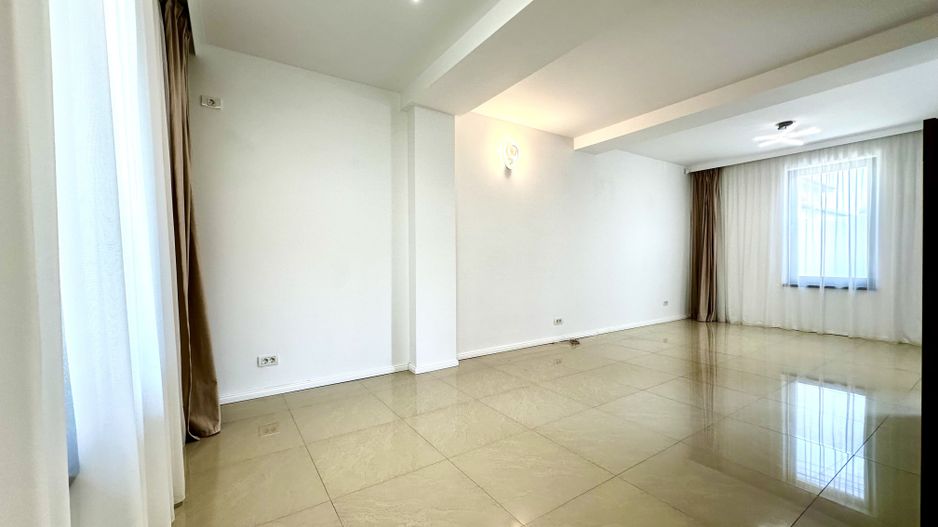 Casa de inchiriat la Liziera Pădurii - intrarea in Dumbrăvița - Poză 6