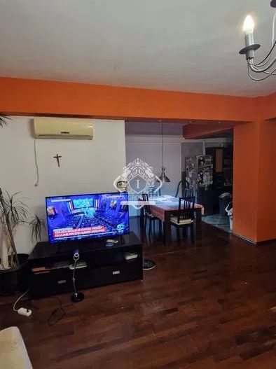 13 Septembrie | 2 camere | 85mp | dec | et 3 | 150.000 euro - Poză 1