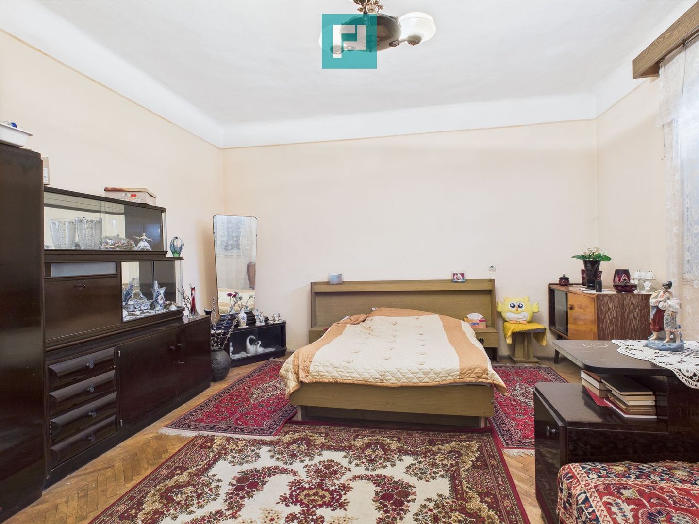 Casă cu 3 camere pentru investiții în Grădiște - Poză 4