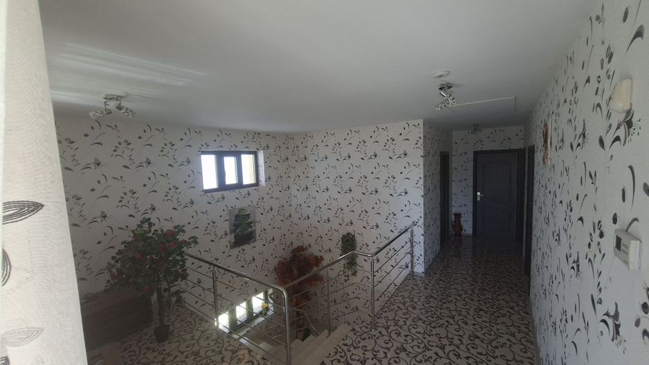 Casă de vânzare în Pipera - 5 camere, ideală pentru familie - Poză 13
