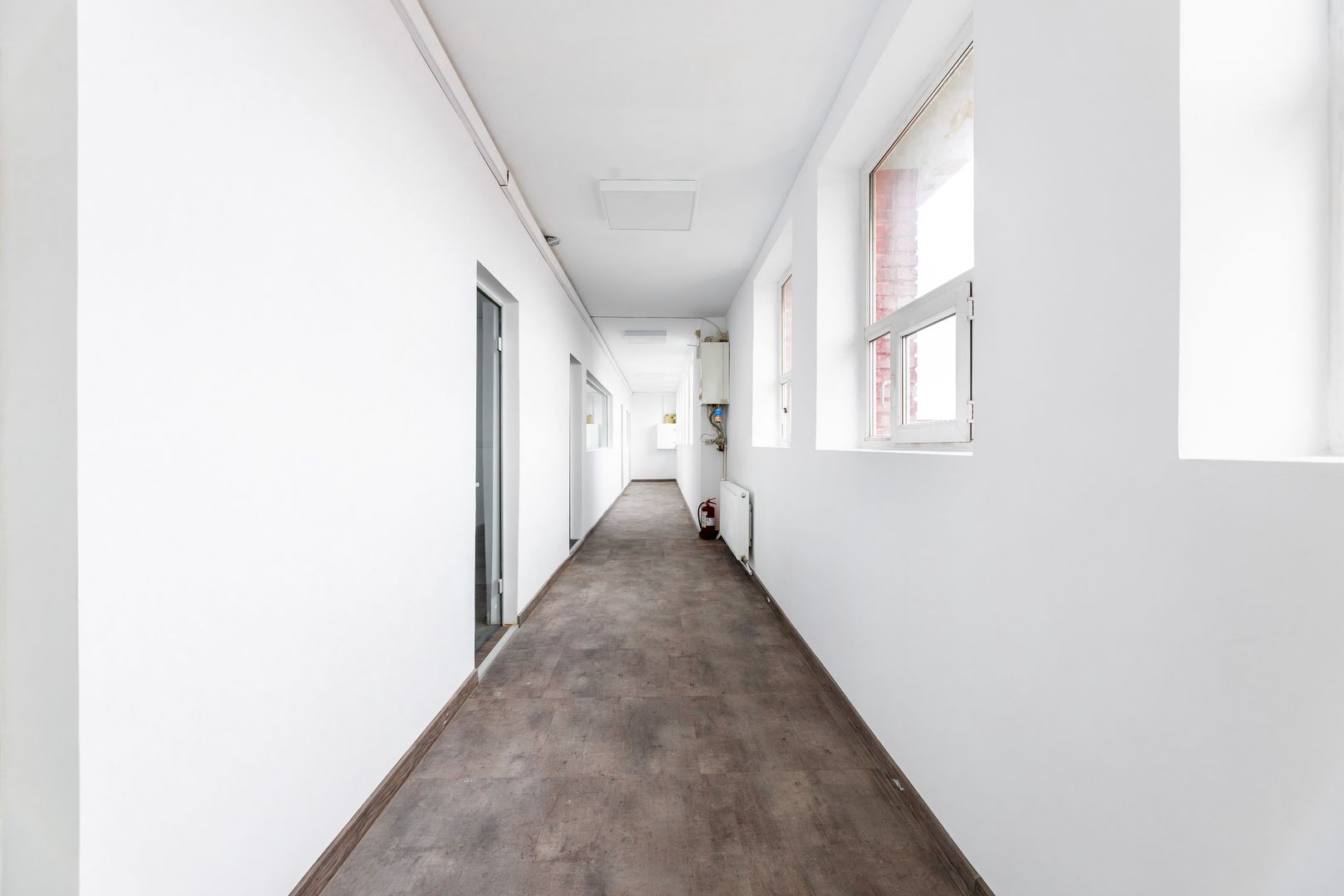 Spațiu de birouri de închiriat în zona UTA - Poză 4