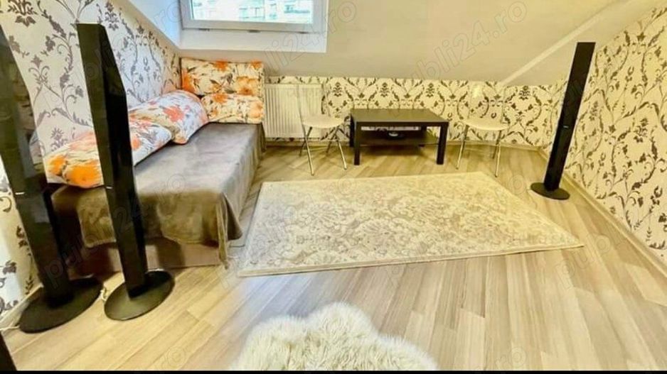 Vand apartament 3 camere, in vila, zona Unirii - Poză 2