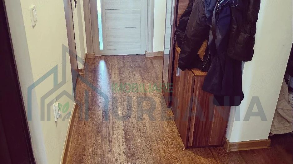 Apartament 3 camere decomandat, zona Pod de Piatră, Iași - Poză 4