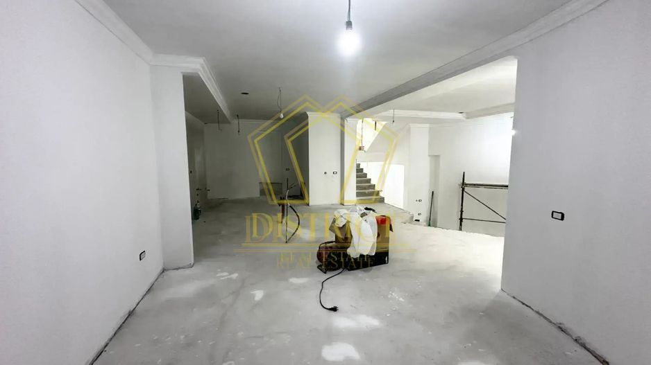 Casa individuală impresionant cu 4 camere si 5 bai | Mosnita Noua - Poză 14