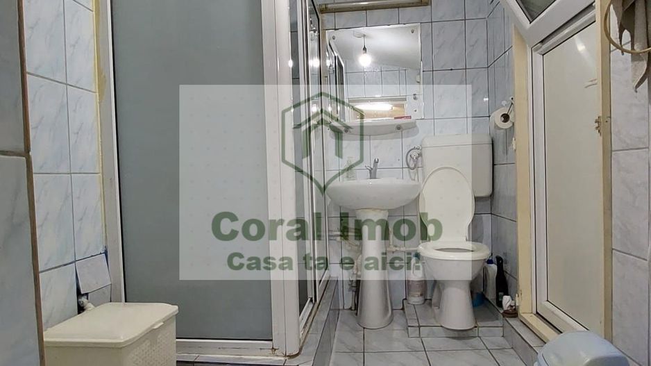 Vanzare Casa cu curte individuala, Colentina, 4 camere, garaj - Poză 5