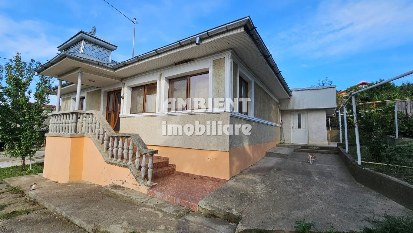 CASA individuală,  teren 1050 mp, zona Muntenii de Jos; - Poză 1