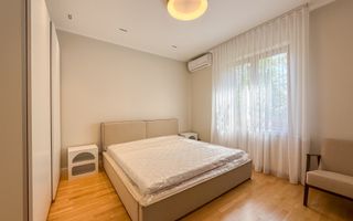 3 camere zona Capitale - Poză 1