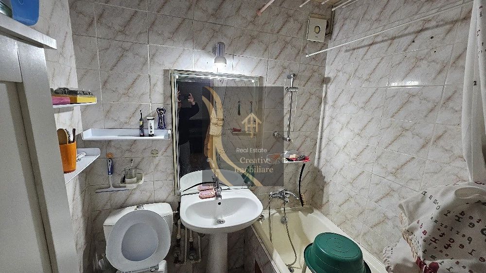 Vând apartament cu 3 camere, 4 4, Antiaeriană - Poză 2