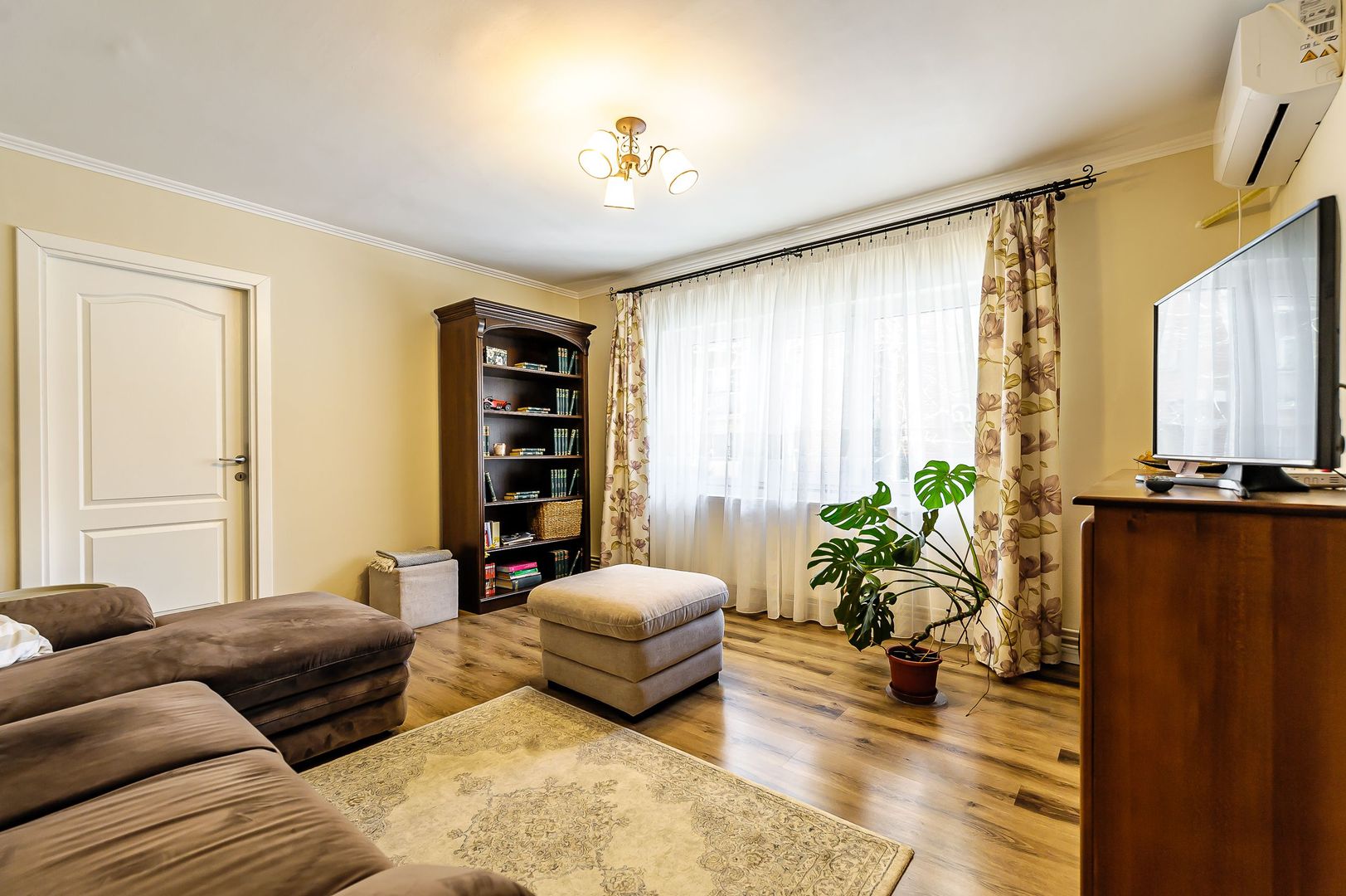 Apartament cu 2 camere superb zona Kaufland Micălaca - Poză 2
