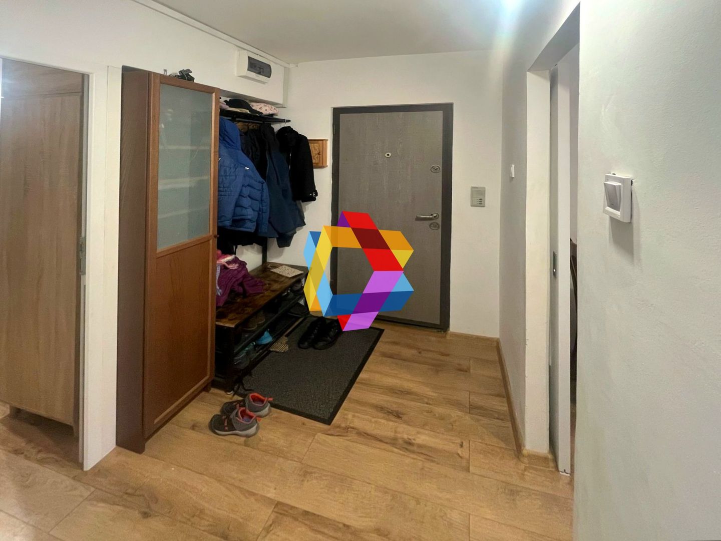Apartament cu patru camere, zona Scriitorilor 79mp - Poză 4