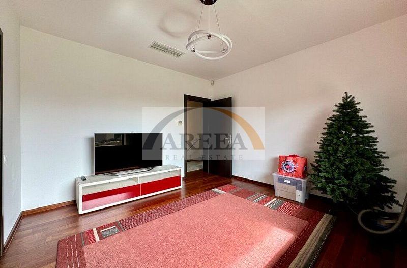 Vila lux de vanzare in cel mai dorit complex din Erou Iancu Nicolae-locatie rara - Poză 24