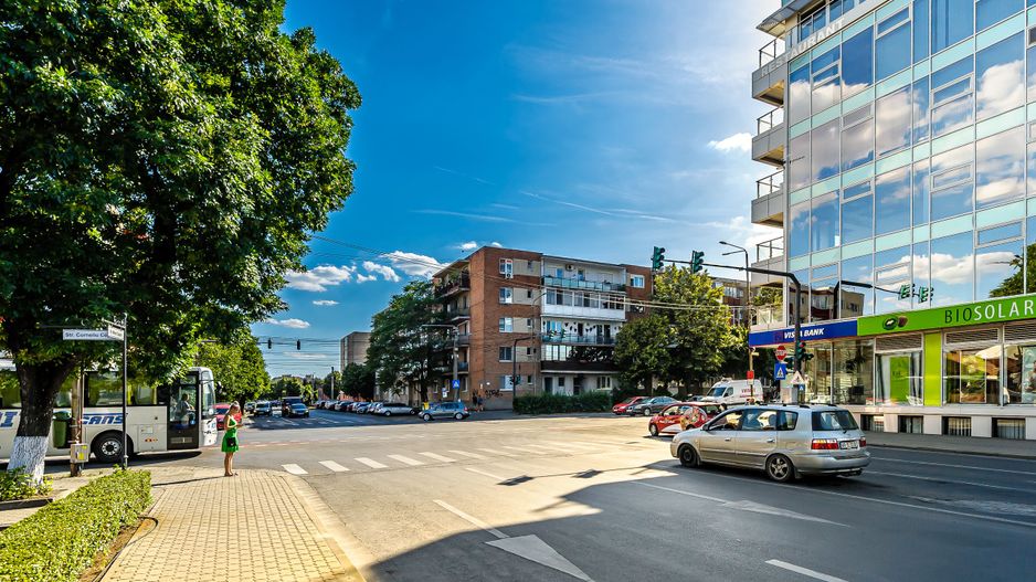 Apartament cu 4 camere vizavi de Consiliul Județean - Poză 4
